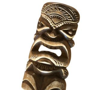 Tiki Maui Hawaii carving